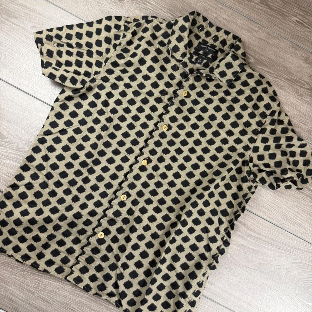 Banana Republic Mens Button Front Shirt Linen Blend Diamond Print Tan Black M